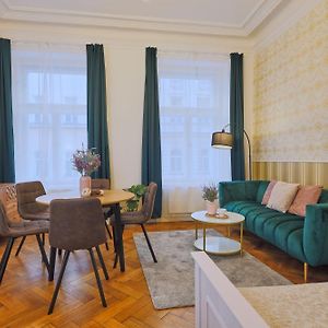 National Theatre Elegance Residence